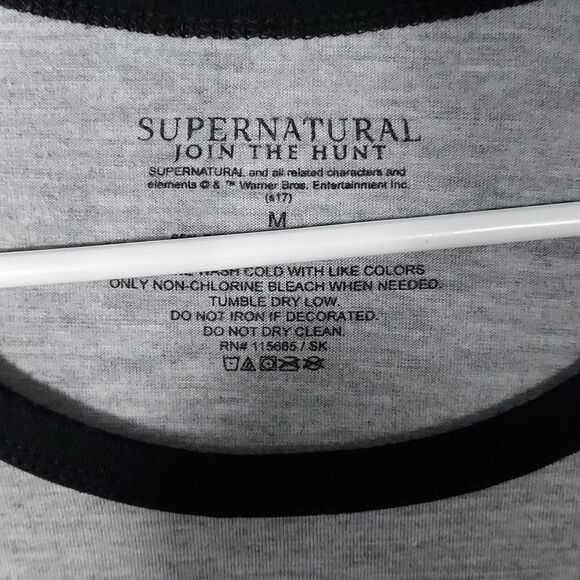 Supernatural Gray and Black Sleeves Size Medium - Picture 5 of 10